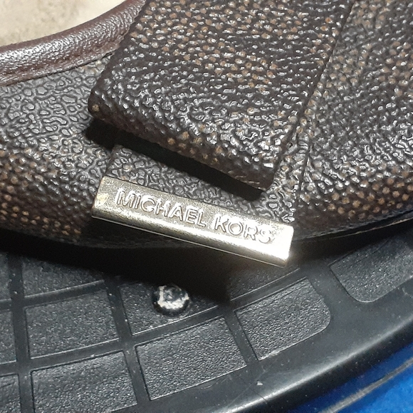 Michael Kors BalletSlip-On Flats With Signature Gold Tone Bow, Sz. 9M-US - Picture 4 of 9